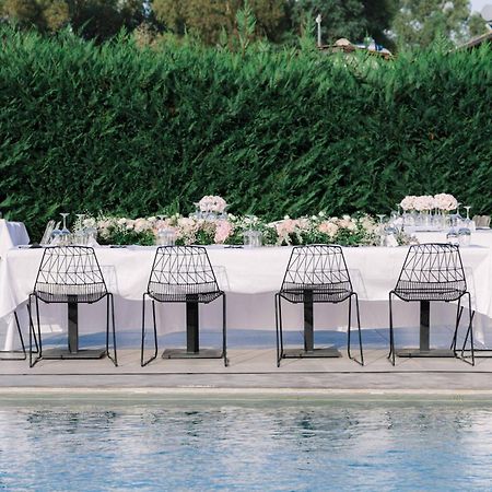 מוראיטיקה Olive Grove Suites Boutique Hotel מראה חיצוני תמונה