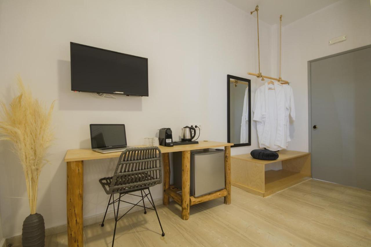 מוראיטיקה Olive Grove Suites Boutique Hotel מראה חיצוני תמונה