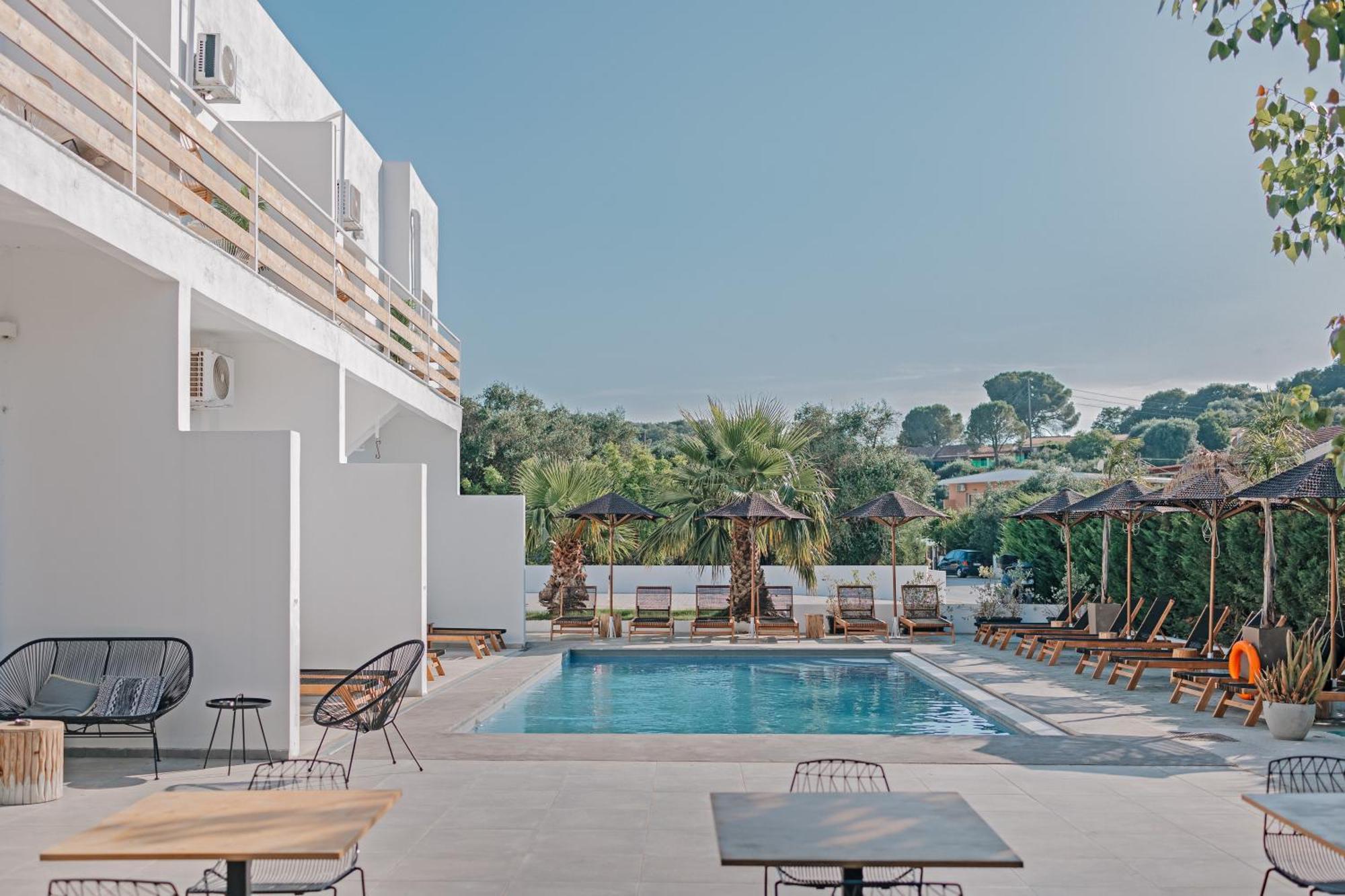 מוראיטיקה Olive Grove Suites Boutique Hotel מראה חיצוני תמונה