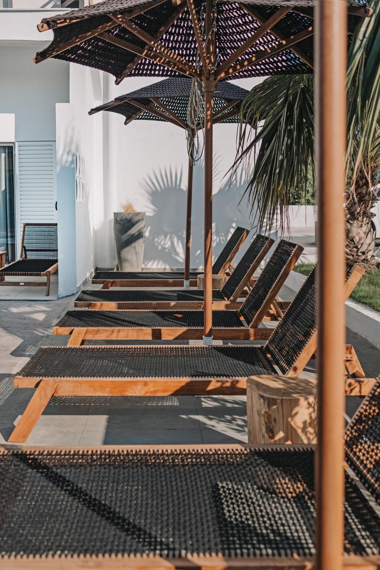 מוראיטיקה Olive Grove Suites Boutique Hotel מראה חיצוני תמונה