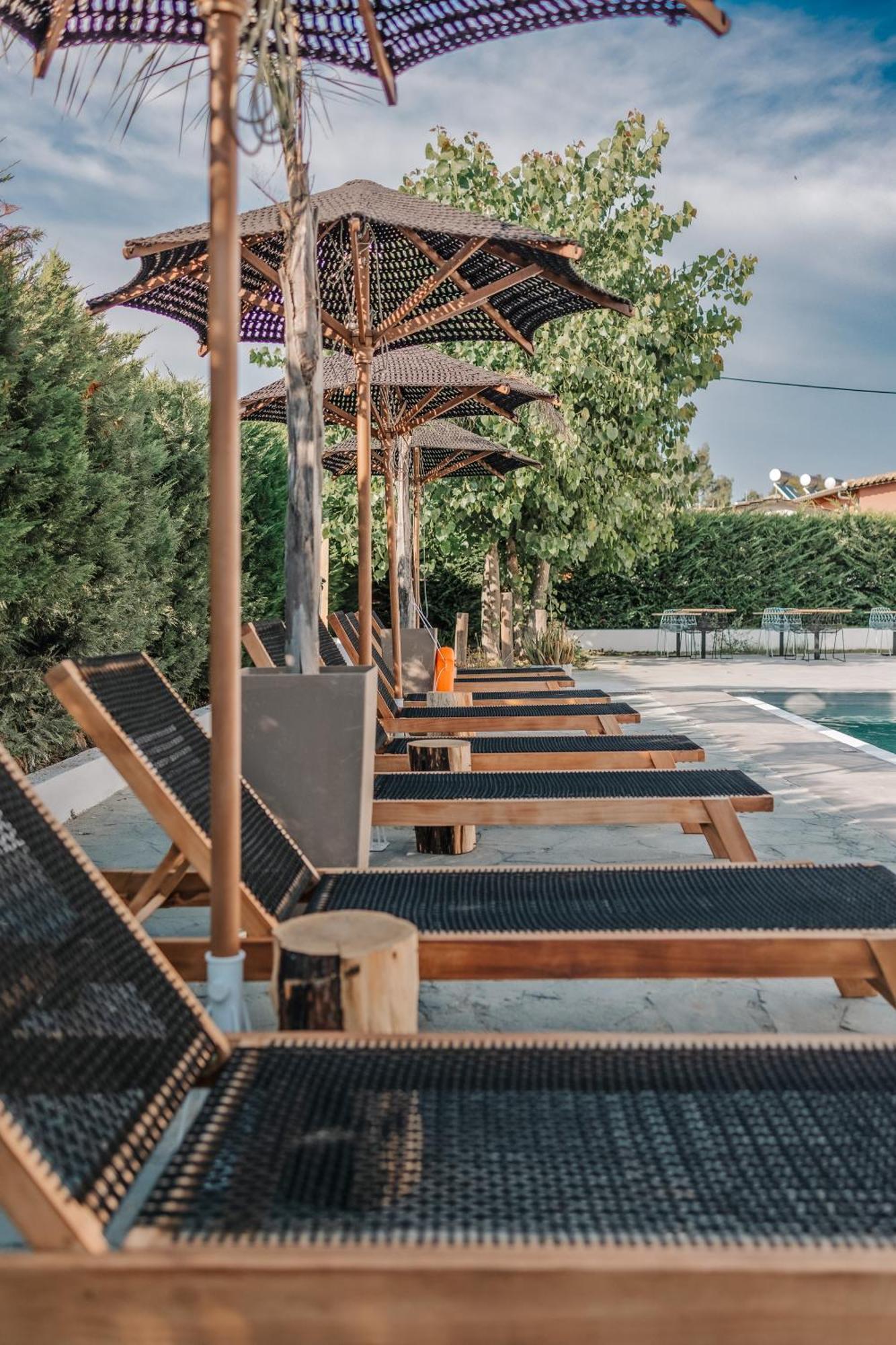 מוראיטיקה Olive Grove Suites Boutique Hotel מראה חיצוני תמונה